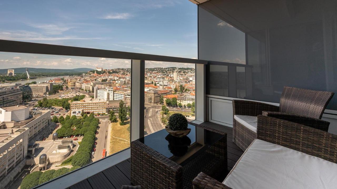 布拉迪斯拉发Panorama - Sunset And Castle View, 22Nd Floor, Garage, Ac公寓 外观 照片
